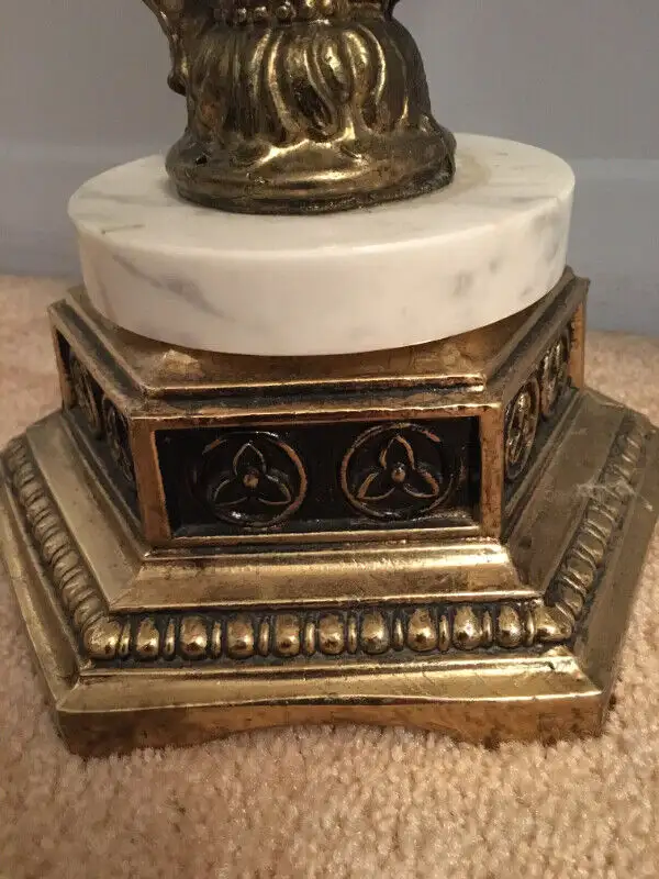 TWIN CHERUB TABLE LAMPS ANTIQUE BRASS MARBLE in Indoor Lighting & Fans in City of Montréal - Image 7