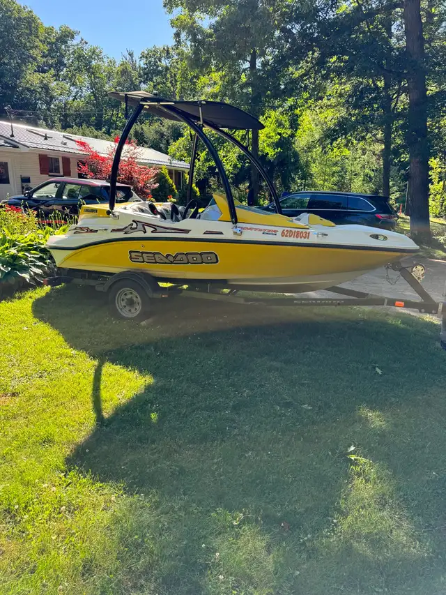 2004 Seadoo Sportster 155 with wake tower in Powerboats & Motorboats in Grand Bend - Image 4