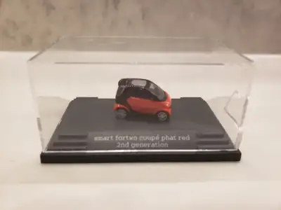 Model Car/ diecast car The plastic is cracked and can be lifted on one side. The car moves/ isn't gl...