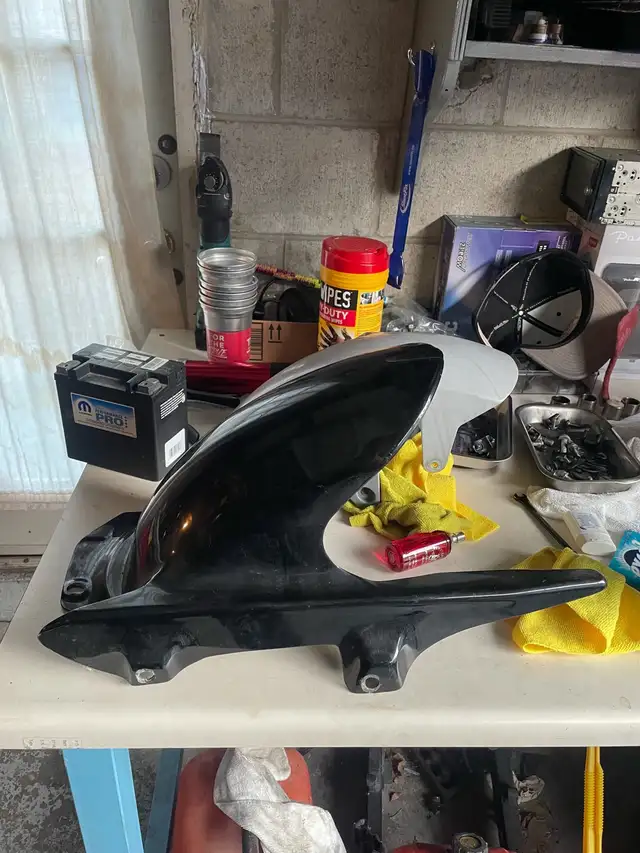 2006 Suzuki SV650s Parting Out in Sport Touring in Mississauga / Peel Region - Image 11