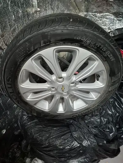 4 Mac for sppark ,sony with tire 1995/65/R15