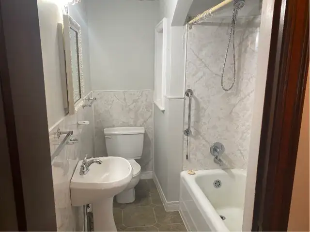 *Rare Vacancy** - Downtown Cornwall Apartment - 214 Second St. in Long Term Rentals in Cornwall - Image 4