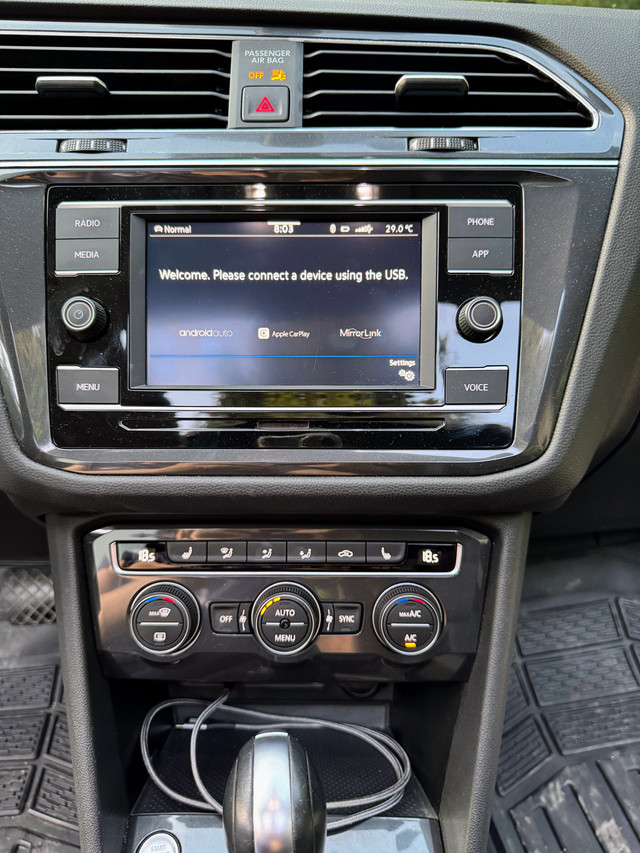 2020 Volkswagen Tiguan in Cars & Trucks in Markham / York Region - Image 3