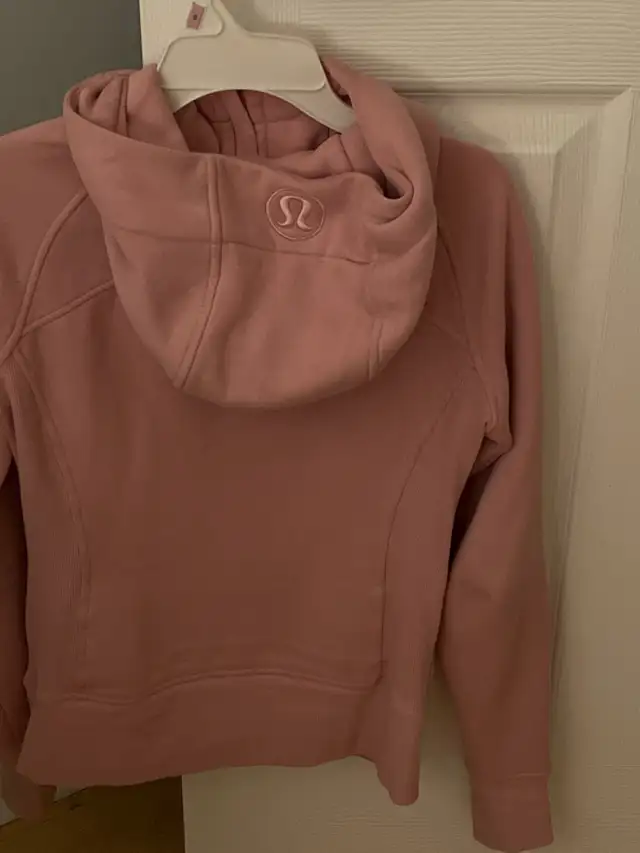 pink haze Lululemon zipup long hoodie in Women's - Tops & Outerwear in Mississauga / Peel Region - Image 3