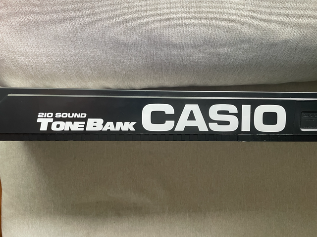 Electronic Casio Piano / Piano Numérique Casio in Pianos & Keyboards in City of Montréal - Image 6