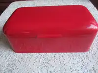 Vintage Style Metal Bread Box