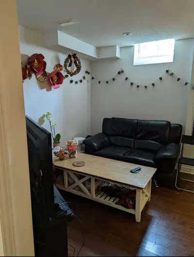 Open concept large 1+1 bed room apartment near the intersection of Markham Road and Denison Street i...