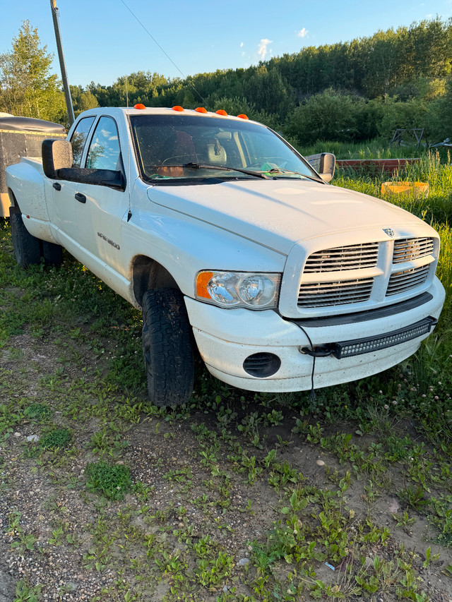 2004 Ram 3500 dually 4x4 manual nv5600 in Cars & Trucks in Edmonton