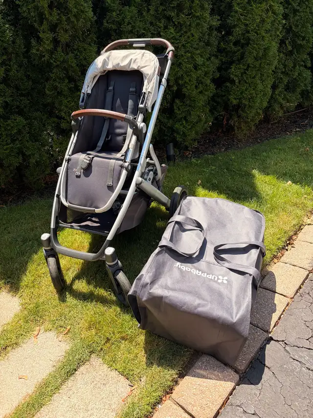 Uppababy Vista V2 Stroller & Bassinet + accessories in Strollers, Carriers & Car Seats in Hamilton - Image 10