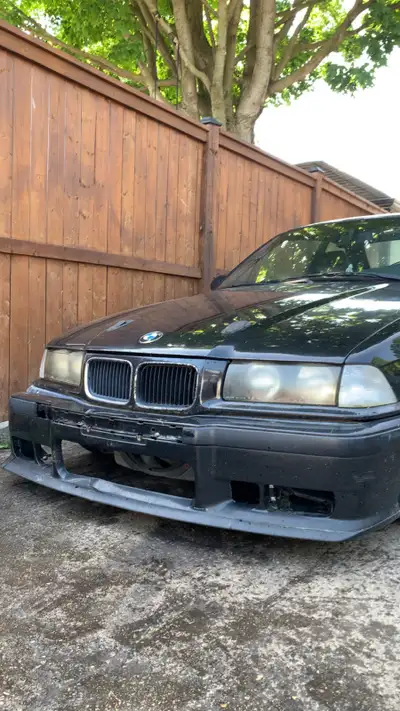 Selling some remaining parts from a 1996 BMW 328is. It was schwarz 2, had 285k on it and was automat...