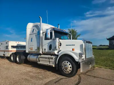 2018 western star 4900 heavy spec 46 rears 4 way lockers 18 speed transmission. Motor was rebuilt la...