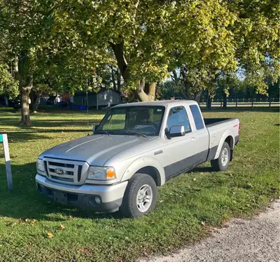 Selling my 2011 Ford ranger super cab truck runs and drives very good it’s got heat and ac needs a r...