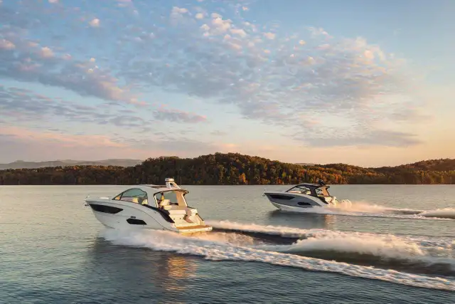 2021 to 2025 Searay Sundancers in Powerboats & Motorboats in City of Halifax - Image 5