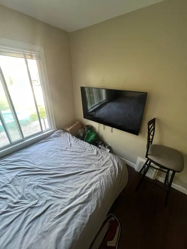 looking for a roommate in British Columbia in Canada - Image 2