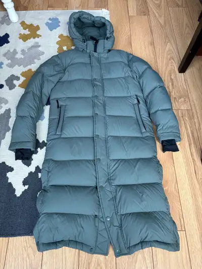 Aritzia Super Puff XXS -pick up at St George subway station $220, View more