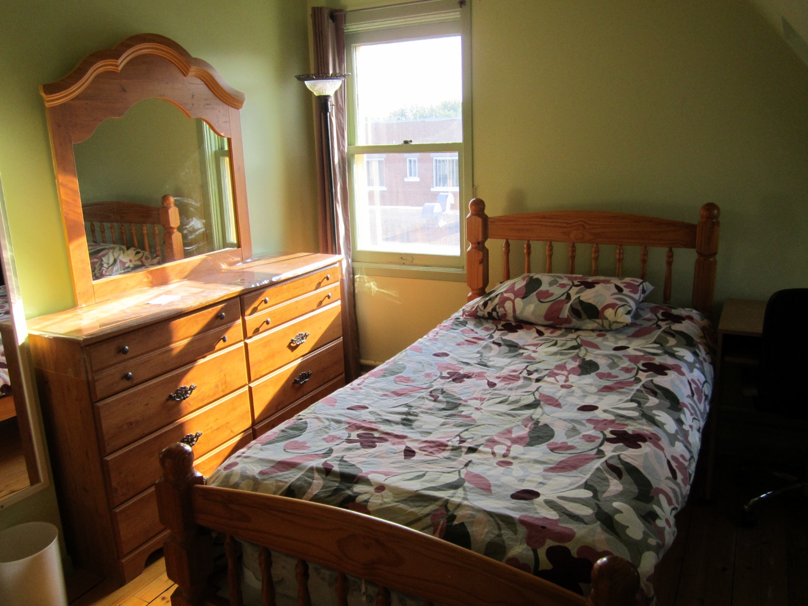 Chambre à louer près du CÉGEP de Joliette — photo 1