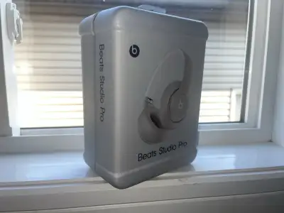 Beats Studio Pro, View more