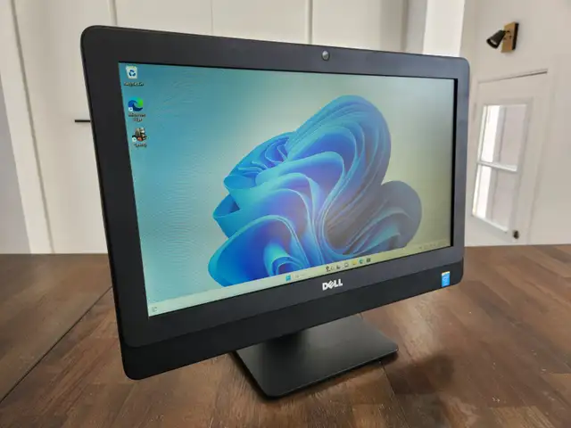 Desktop All-in-One | Intel I3 | 8 Gb RAM | 180 Gb SSD | Wi-Fi in Desktop Computers in Laval / North Shore - Image 4