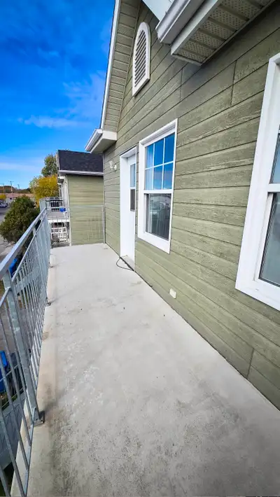 À louer – 4 ½ !! Dans le secteur St-Sauveur – Disponible dès Juillet ! ️ Pièces : 2 chambres fermées...