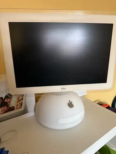 Apple iMac G4 iLamp  17inch, View more