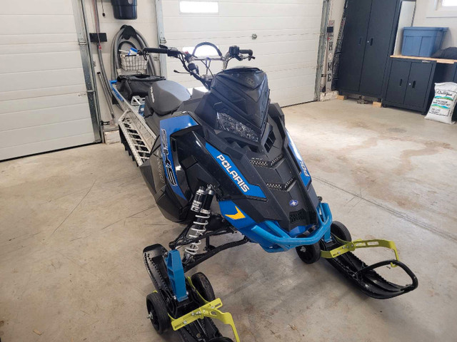 2016 polaris SKS 800 Axys Snowmobile 155  in Snowmobiles in Moose Jaw