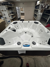 6-8 seat hot tub
