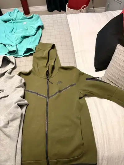 Nike tech, View more