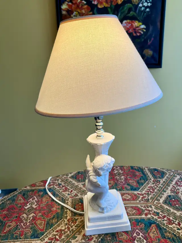 angel lamp in Home Décor & Accents in Edmonton - Image 3