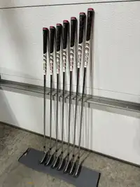 TaylorMade SIM2 Max Set (Left Handed Irons & Driver)