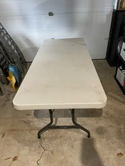 Lifetime 6-Foot Commercial Folding Table – Durable & Functional Condition: Used – minor corner dents...
