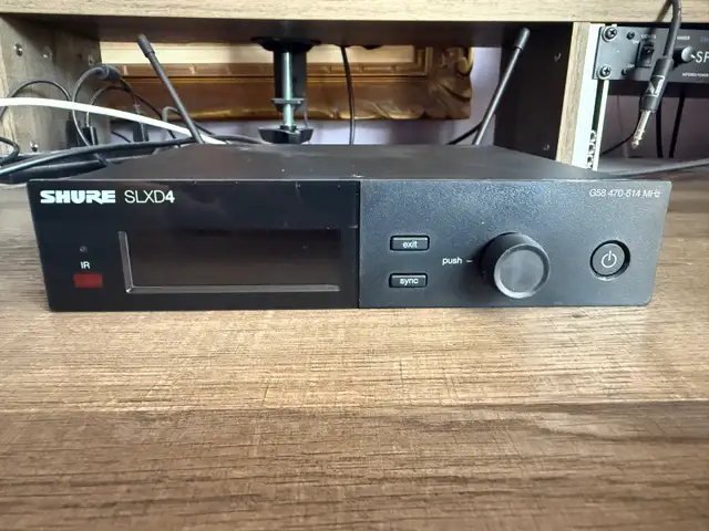 Shure SLXD14 Instrument Wireless in Pro Audio & Recording Equipment in Hamilton - Image 2