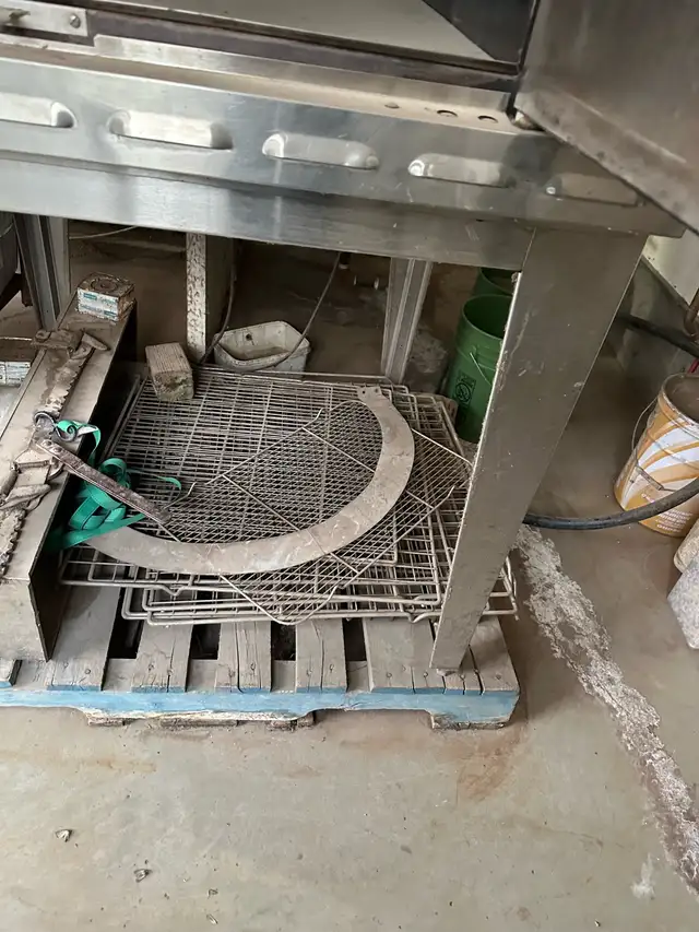 DCS Commercial Convection Oven in Stoves, Ovens & Ranges in Lethbridge - Image 4