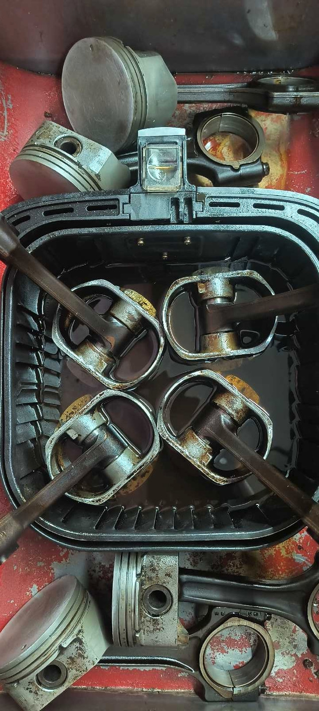  LS 5.3 gen3 rods with press fit flat top pistons  in Engine & Engine Parts in Oshawa / Durham Region - Image 4