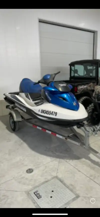Sea doo Gtx 155 starts right up. New battery jet pump rebuilt, fresh oil change. 120 hours can come...