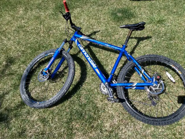 Cannondale Men's Bike in Mountain in Calgary - Image 3