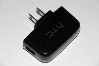 HTC-ORIGINAL-AC/USB ADAPTATEUR/ADAPTER (C017)