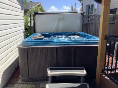 Evolution Spa 6 person Hot Tub, View more