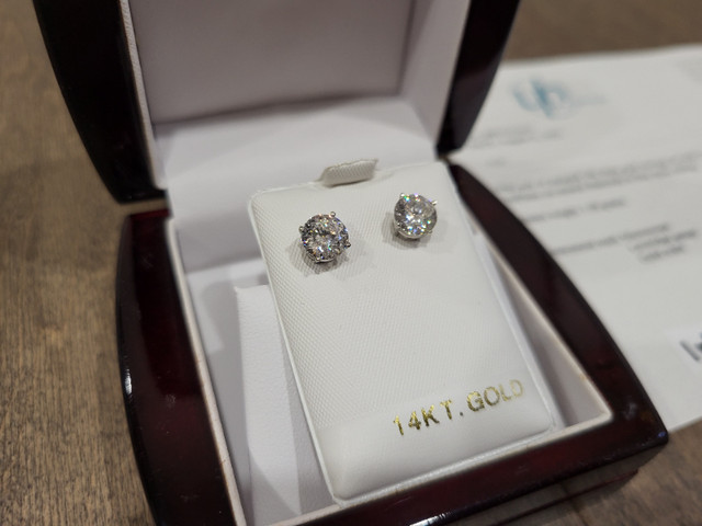 Brand New 14KT White Gold Diamond Moissanite Earrings For Sale in Jewellery & Watches in London - Image 3
