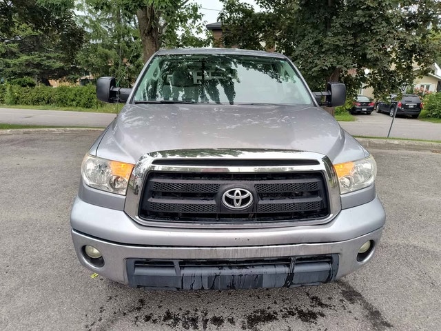 2012 Toyota Tundra Regular Cab | 5.7L V8| 4x4 | 8" Bed — photo 2