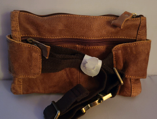 UNISEX HUAMEIBANG GENUINE LEATHER WAIST BAG

 in Women's - Bags & Wallets in London - Image 3