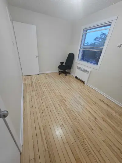 I’m looking for a person (male/female) to share a 2-bedroom apartment in Lakefront road, Dartmouth....