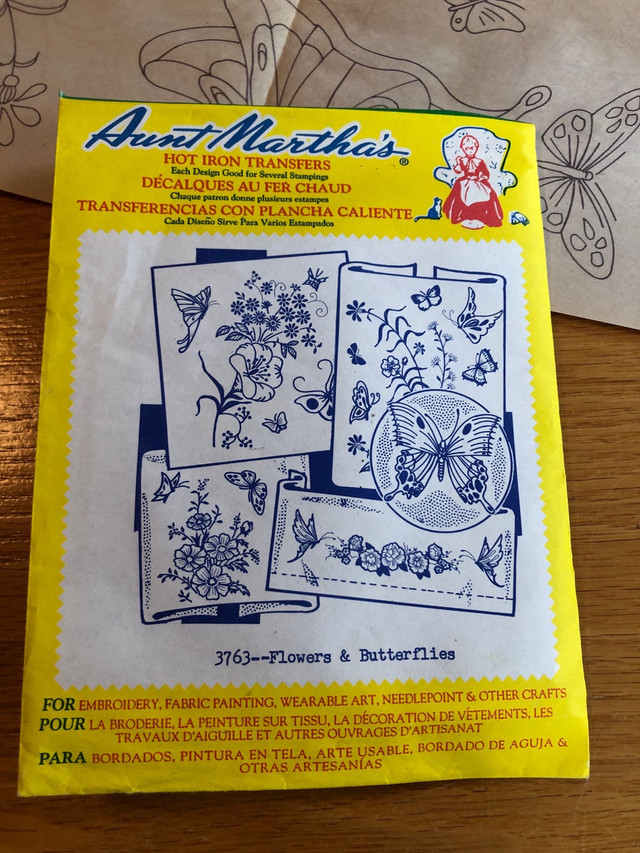 Vtg Aunt Martha’s Hot Iron Transfers-Flowers and Butterflies  in Hobbies & Crafts in Kitchener / Waterloo