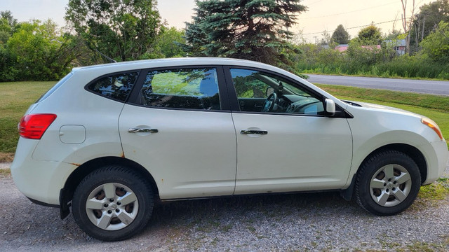 2010 Nissan rogue in Cars & Trucks in Peterborough - Image 4