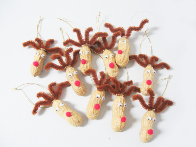 Lot de10 rennes en forme d'arachide, déco de Noël dans Art et objets de collection  à Granby