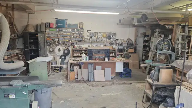 Commercial Woodworking Space for sublet in Commercial & Office Space for Rent in City of Montréal - Image 5