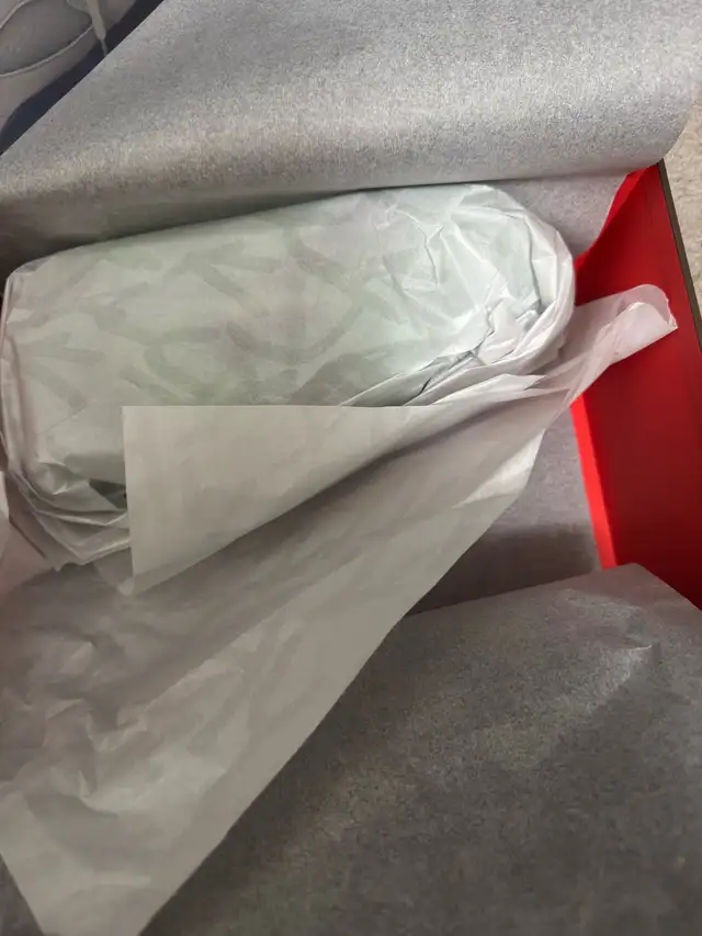 Travis Scott CJ1 T rexx green spark men’s shoes in Men's Shoes in Markham / York Region - Image 4