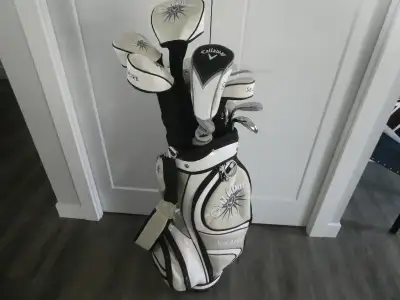 Ladies Callaway Solaire Right Hand Golf Club set & matching bag, View more