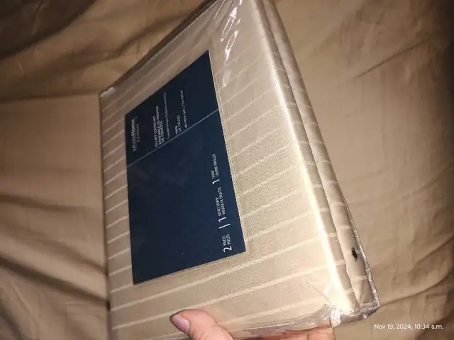 twin duvet cover in Bedding in Oakville / Halton Region - Image 2