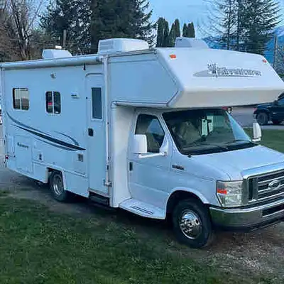 Well maintained 2008 Ford Adventurer E350 22R, seats and sleeps 6. Unit comes with air conditioning,...