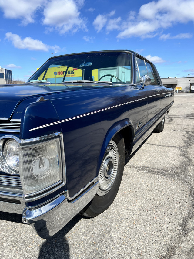 1967 Imperial Crown 4-door Hardtop for sale in Classic Cars in City of Toronto - Image 4